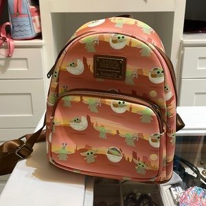 Disney baby yoda lounge fly